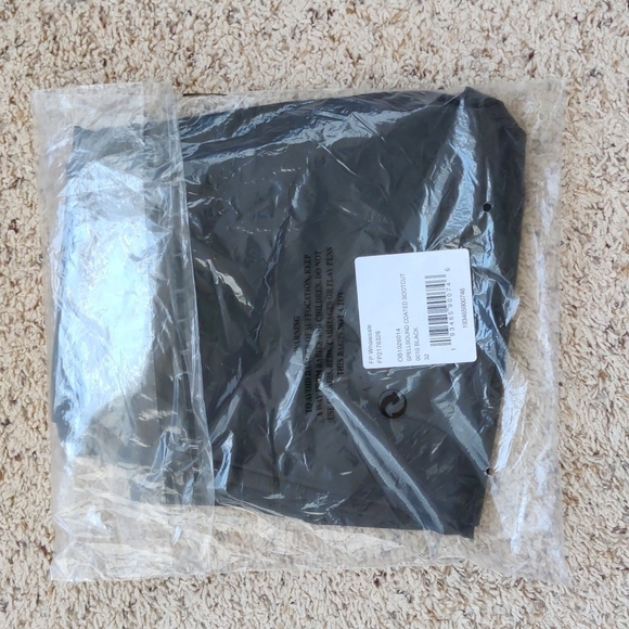 NEW Free People Spellbound Coated Jean Black 32 - Picture 8 of 11